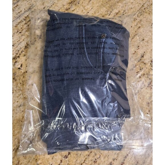 A:Glow Maternity Size 16 Full Panel Cuffed Boyfriend Jean Shorts  Blue - Picture 8 of 8